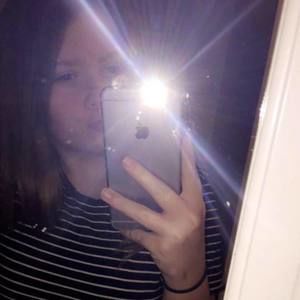 Meet your Posher, Avery